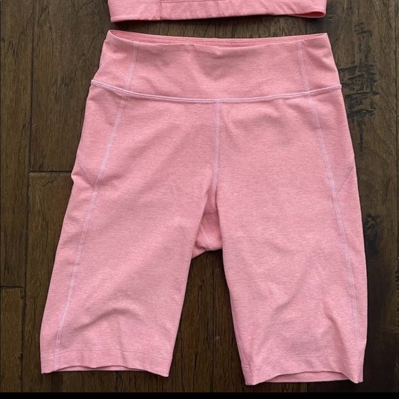 Outdoor Voices set NWOT bike shorts and crop top, size small - Picture 2 of 5